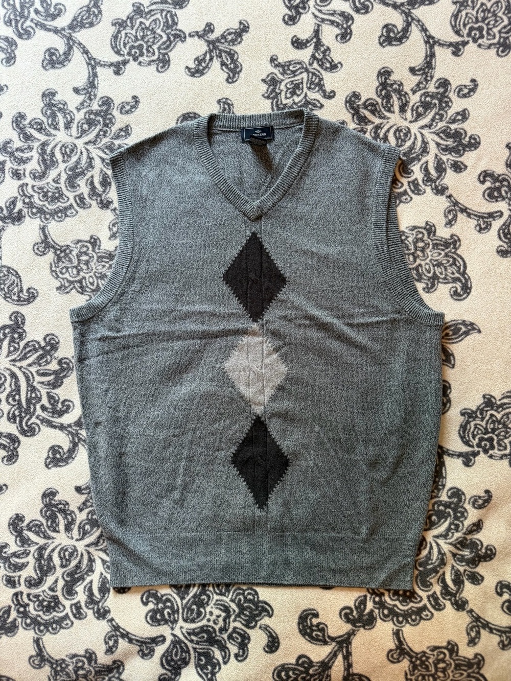 Men's Grey Argyle V-Neck Sweater Vest
